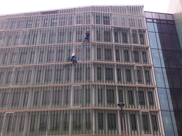 Vertik travaux acrobatiques nettoyage